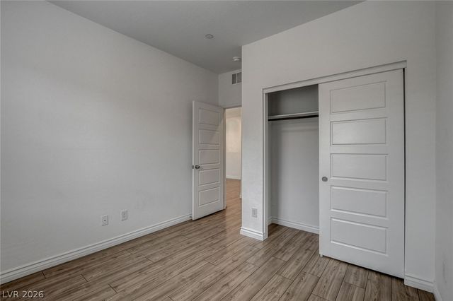 25 Barbara Lane 82, Las Vegas, NV 89183