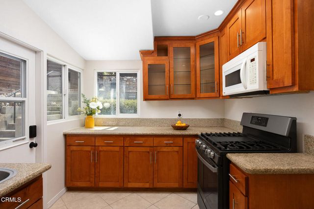 2720 Cunard Street, Los Angeles, CA 90065