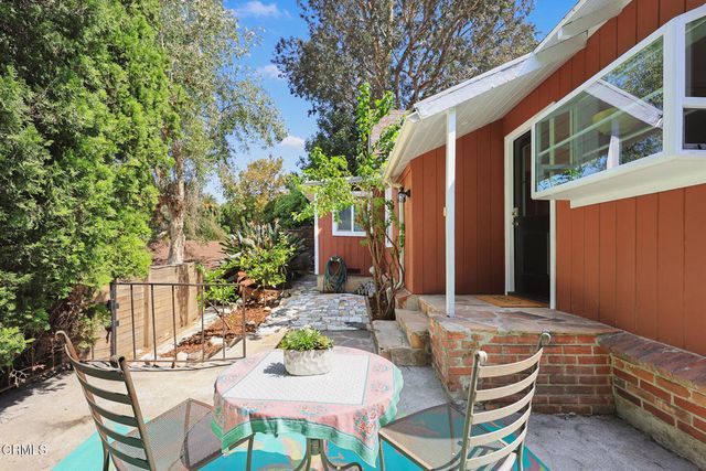 2720 Cunard Street, Los Angeles, CA 90065