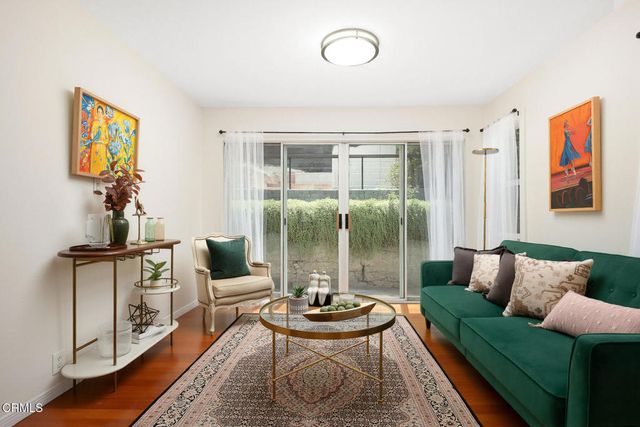 2720 Cunard Street, Los Angeles, CA 90065