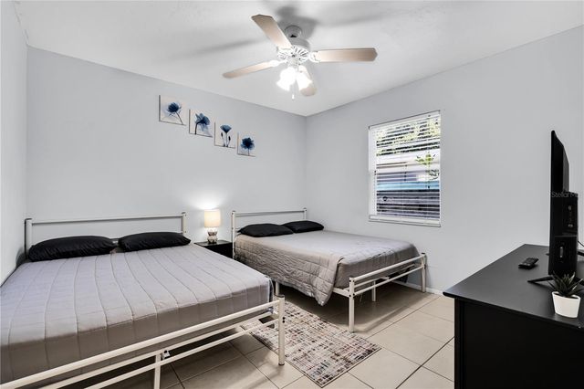 2648 NASSAU STREET, Sarasota, FL 34231