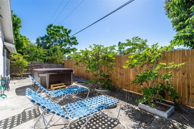 2648 NASSAU STREET, Sarasota, FL 34231