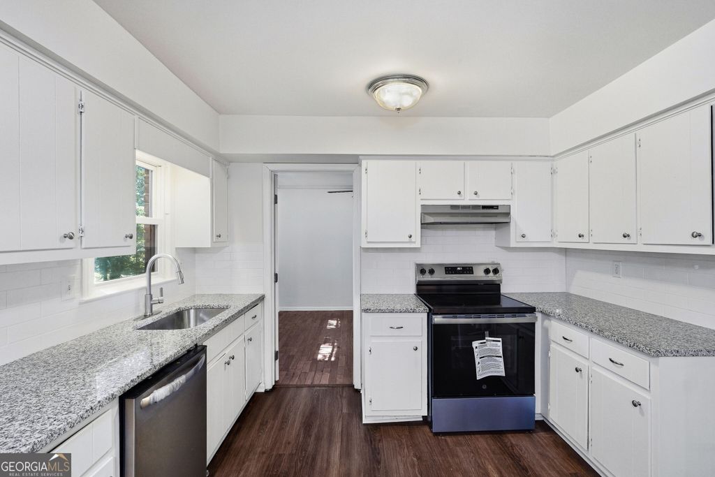 4919 Thames Court, Lithonia, GA 30038 — photo 2