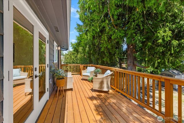 20623 81st Avenue W, Edmonds, WA 98026