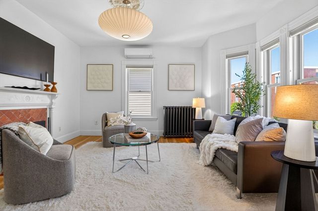 26 Custer St 2, Boston, MA 02130