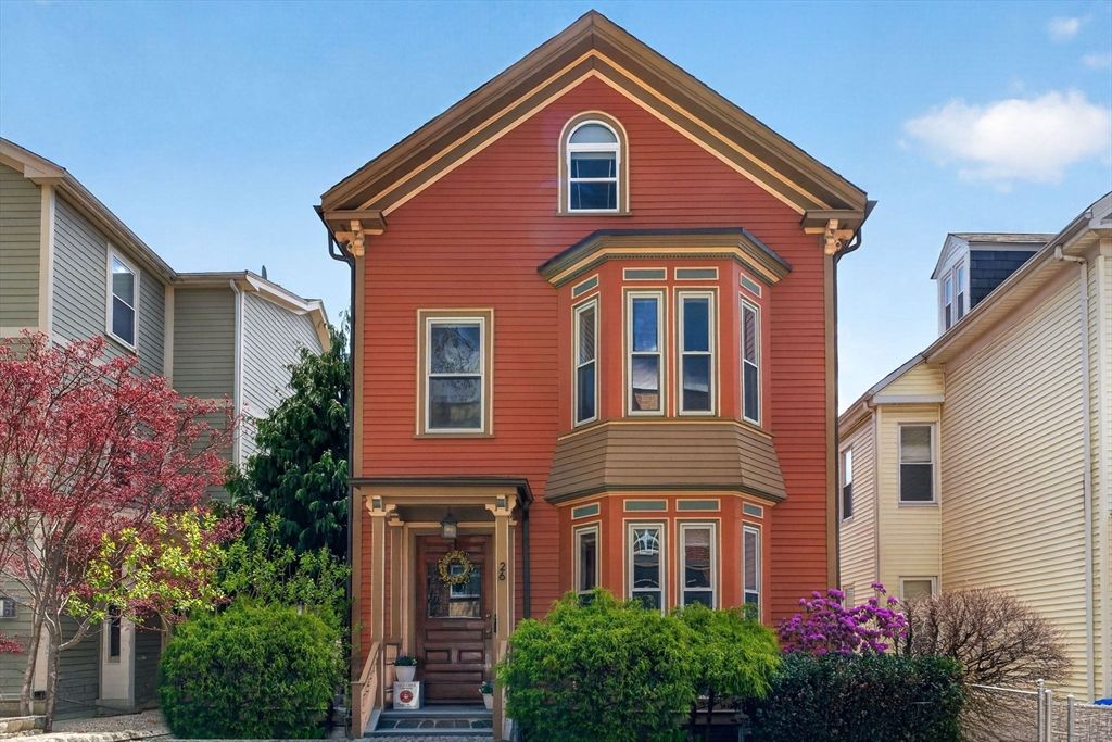 26 Custer St 2, Boston, MA 02130