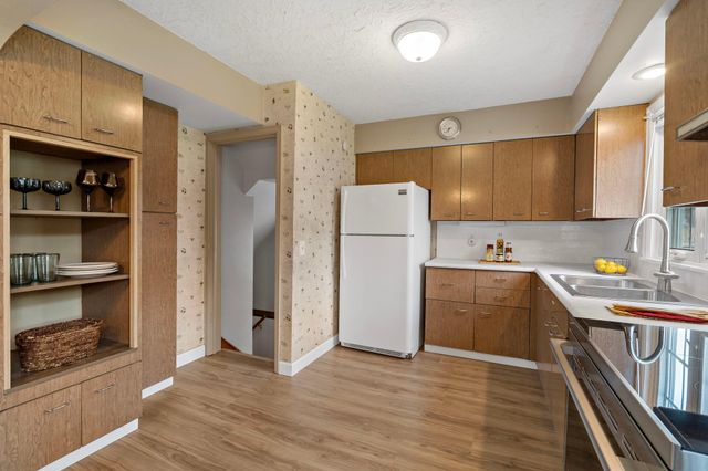 1212 4th Street N, South Saint Paul, MN 55075