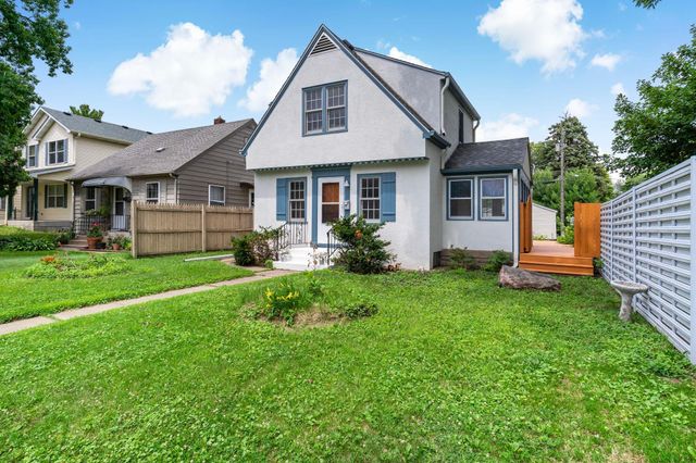 1212 4th Street N, South Saint Paul, MN 55075