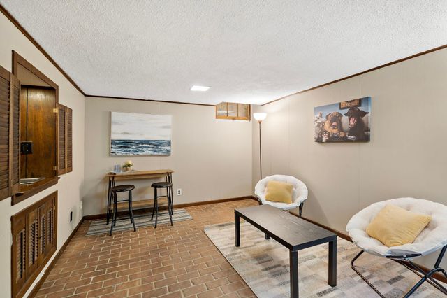 1212 4th Street N, South Saint Paul, MN 55075