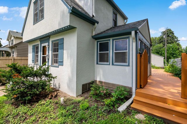 1212 4th Street N, South Saint Paul, MN 55075