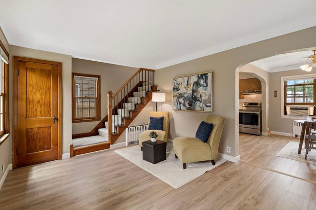 1212 4th Street N, South Saint Paul, MN 55075