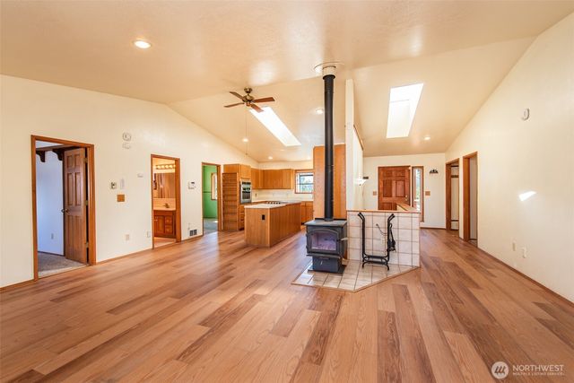 997 Old Olympic Highway, Port Angeles, WA 98362