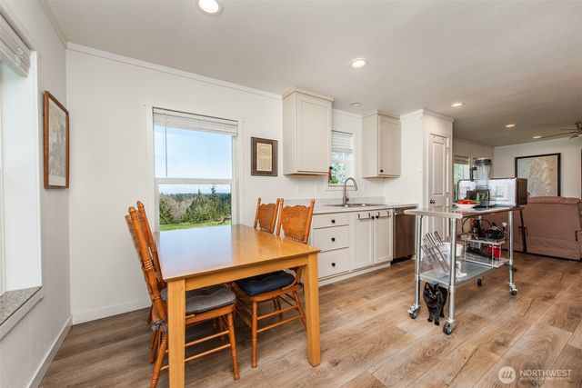 997 Old Olympic Highway, Port Angeles, WA 98362