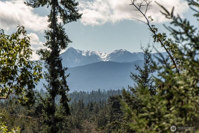 997 Old Olympic Highway, Port Angeles, WA 98362