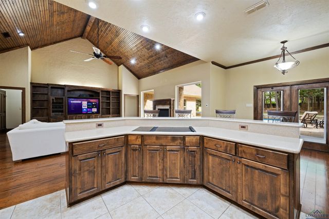 260 Lake Estates Trail, Longview, TX 75605