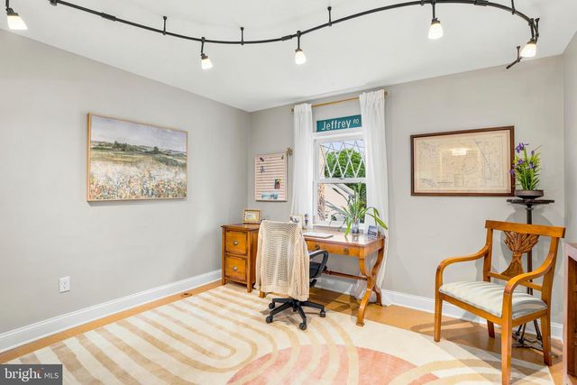 211 COMRIE DR, Villanova, PA 19085