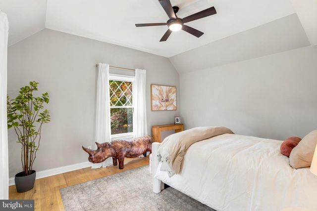 211 COMRIE DR, Villanova, PA 19085