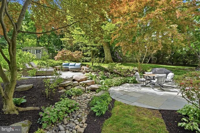211 COMRIE DR, Villanova, PA 19085
