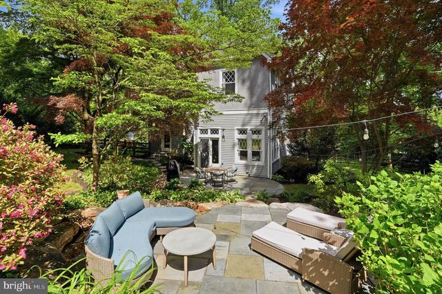 211 COMRIE DR, Villanova, PA 19085