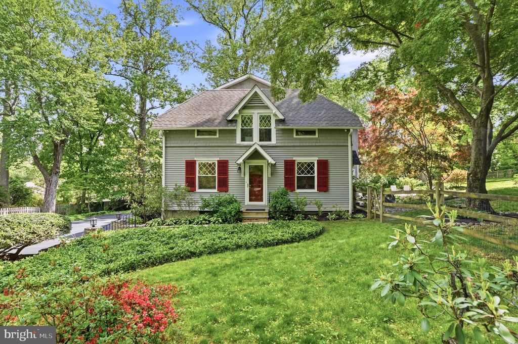 211 COMRIE DR, Villanova, PA 19085