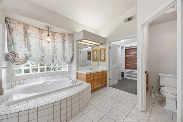 8706 Dalby Court, Bakersfield, CA 93313