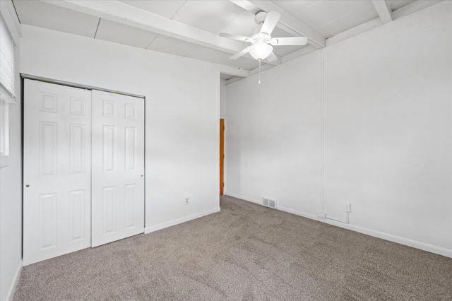 15 VILLAGE DR, Aston, PA 19014