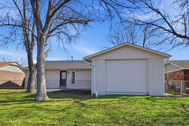 7806 N 121st East Avenue, Owasso, OK 74055