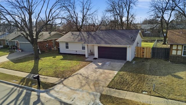 7806 N 121st East Avenue, Owasso, OK 74055