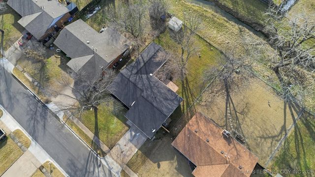 7806 N 121st East Avenue, Owasso, OK 74055