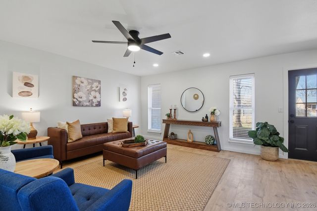 7806 N 121st East Avenue, Owasso, OK 74055