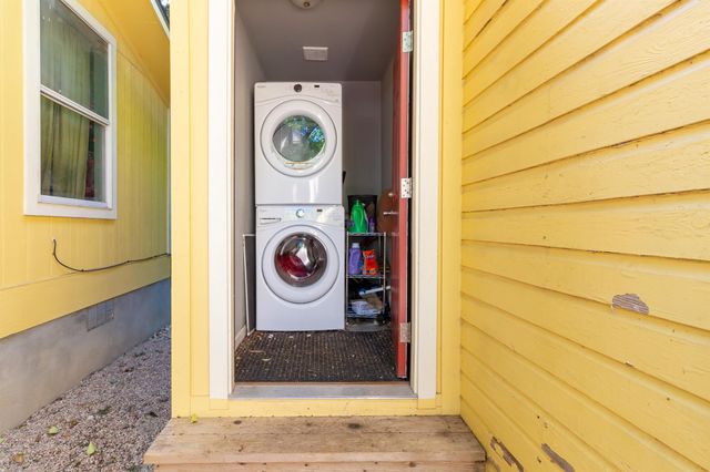 611 W 31st ST C, Austin, TX 78705