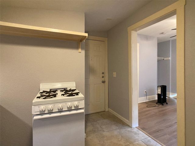 611 W 31st ST C, Austin, TX 78705