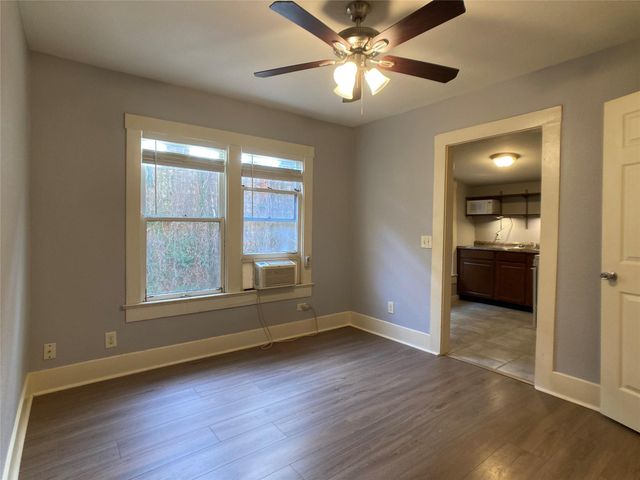 611 W 31st ST C, Austin, TX 78705
