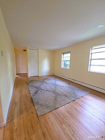43 Fairview Drive 2, Danbury, CT 06810