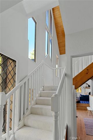 951 Osprey, Lake Arrowhead, CA 92352