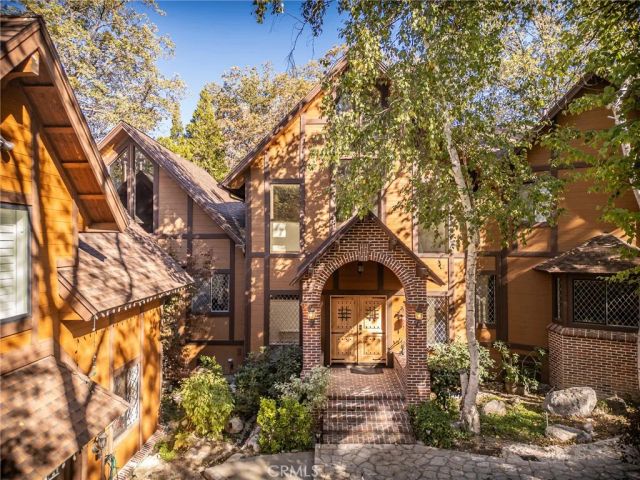 951 Osprey, Lake Arrowhead, CA 92352