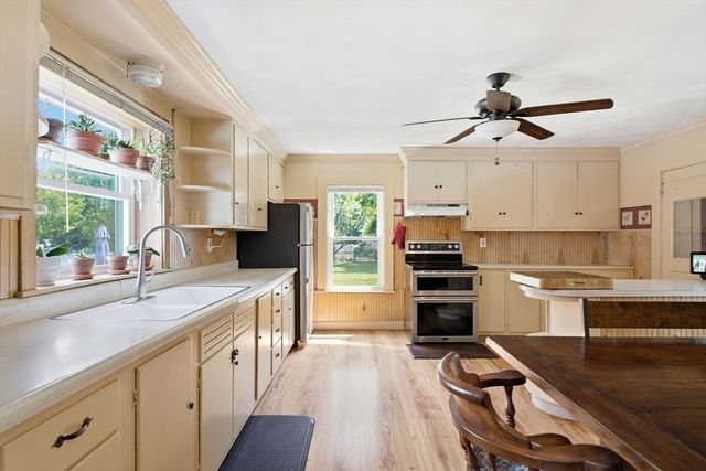 20 Moray St, Lynn, MA 01904