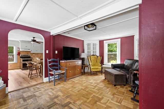 20 Moray St, Lynn, MA 01904