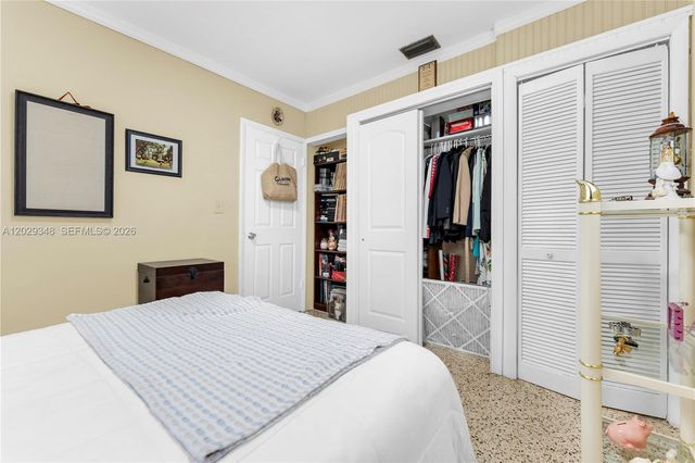 884 W 72nd Pl, Hialeah, FL 33014