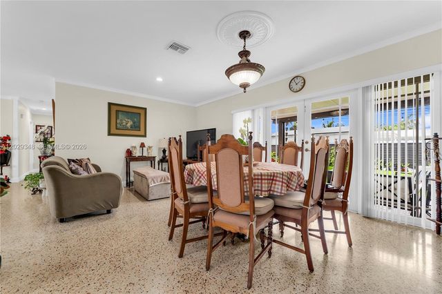 884 W 72nd Pl, Hialeah, FL 33014