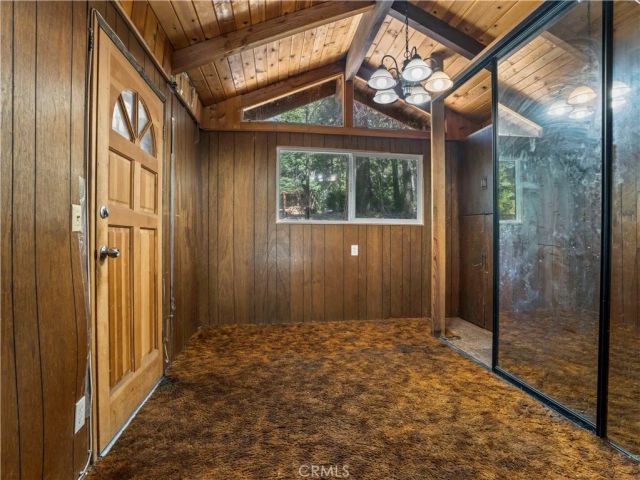 1155 Chateau Dr, Crestline, CA 92325