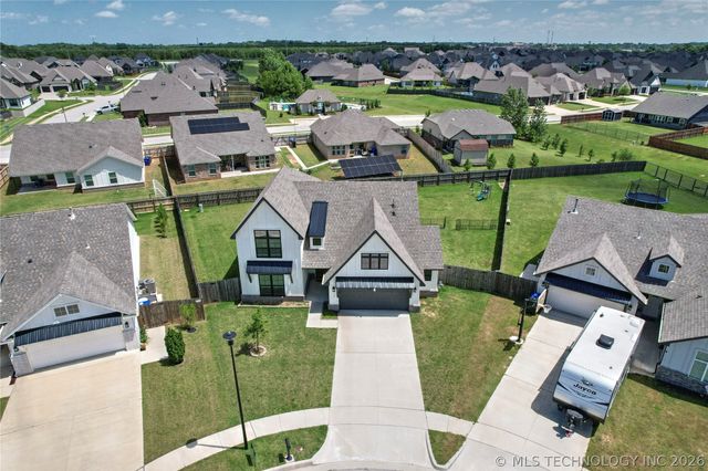 3118 W Yuma Court S, Broken Arrow, OK 74011