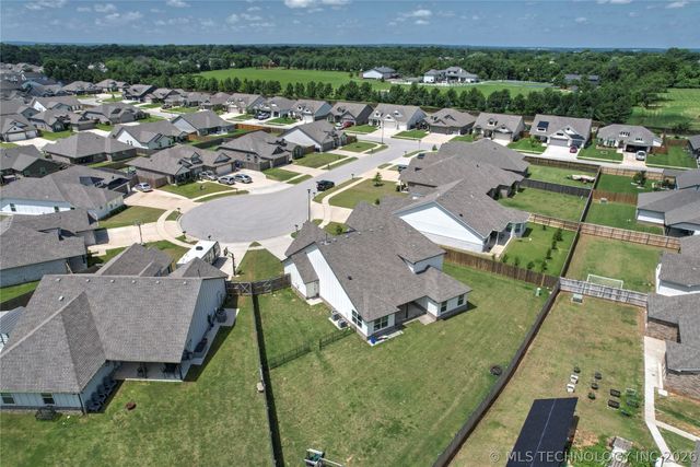 3118 W Yuma Court S, Broken Arrow, OK 74011