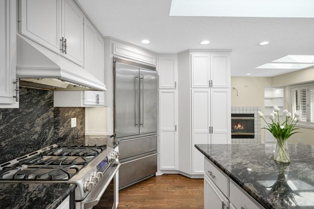 7798 Lochmere Terrace, Edina, MN 55439