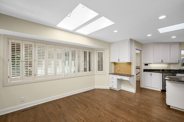 7798 Lochmere Terrace, Edina, MN 55439