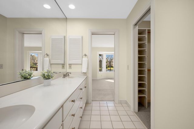 7798 Lochmere Terrace, Edina, MN 55439