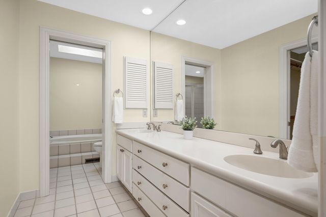 7798 Lochmere Terrace, Edina, MN 55439