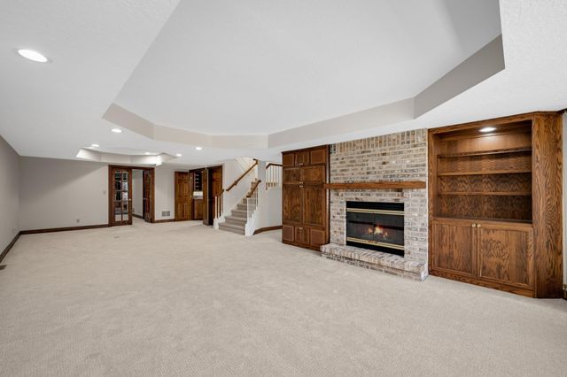 7798 Lochmere Terrace, Edina, MN 55439