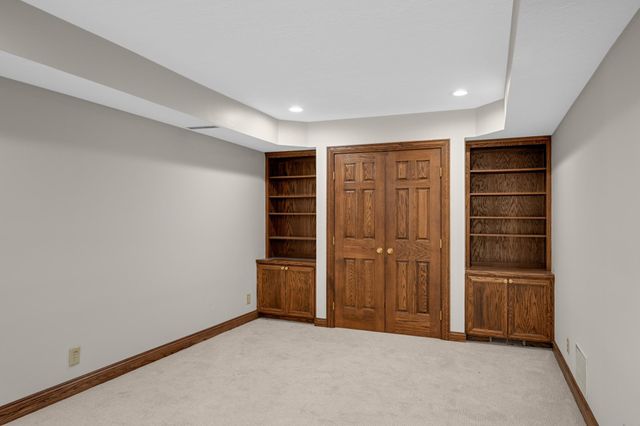 7798 Lochmere Terrace, Edina, MN 55439