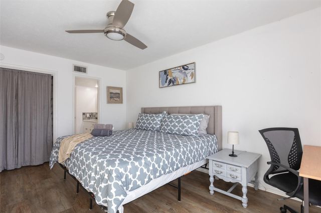 5881 Preston View Boulevard 215, Dallas, TX 75240